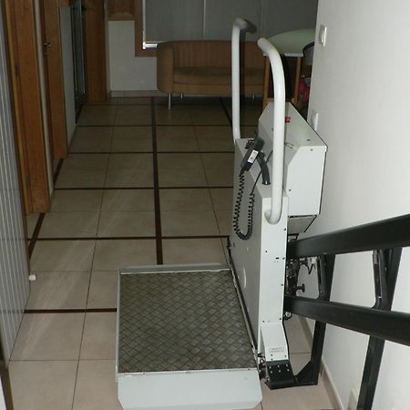 Hostal A Camelia Моания Экстерьер фото
